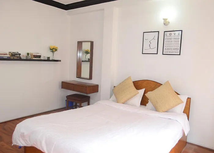 Holy Bed & Breakfast 2*