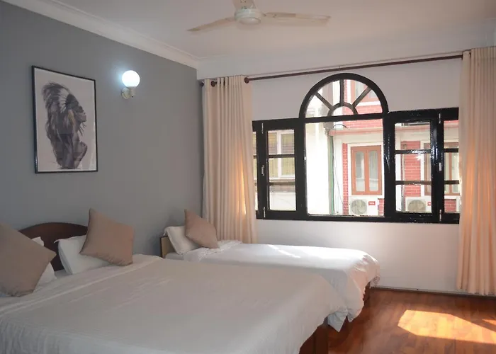 Bed & Breakfast Holy 2*